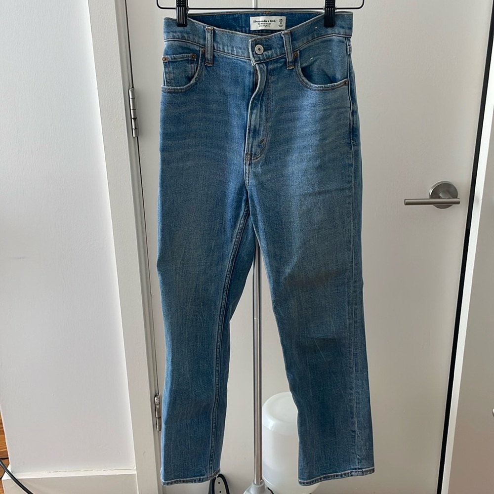 Abercrombie & Fitch The Ankle Straight Ultra High Rise